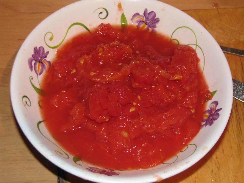 Pupiņu zupa ar tomātiem jeb latviešu čilli