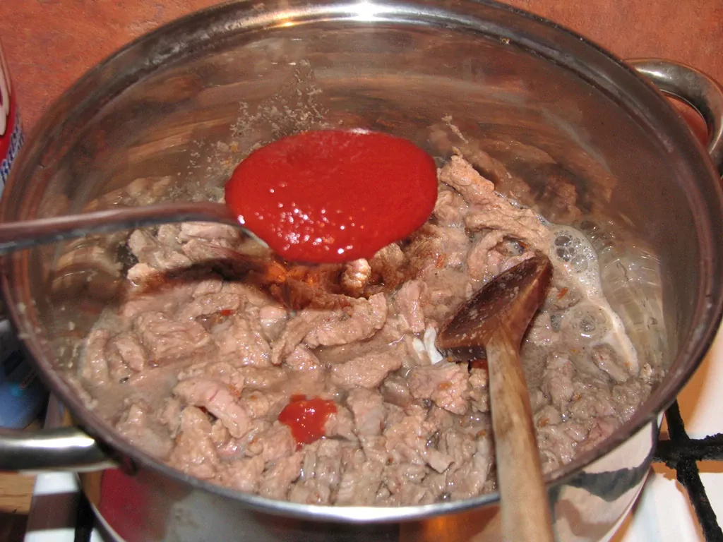 BefstrogOnovs vai befstrogAnovs ar liellopu gaļu