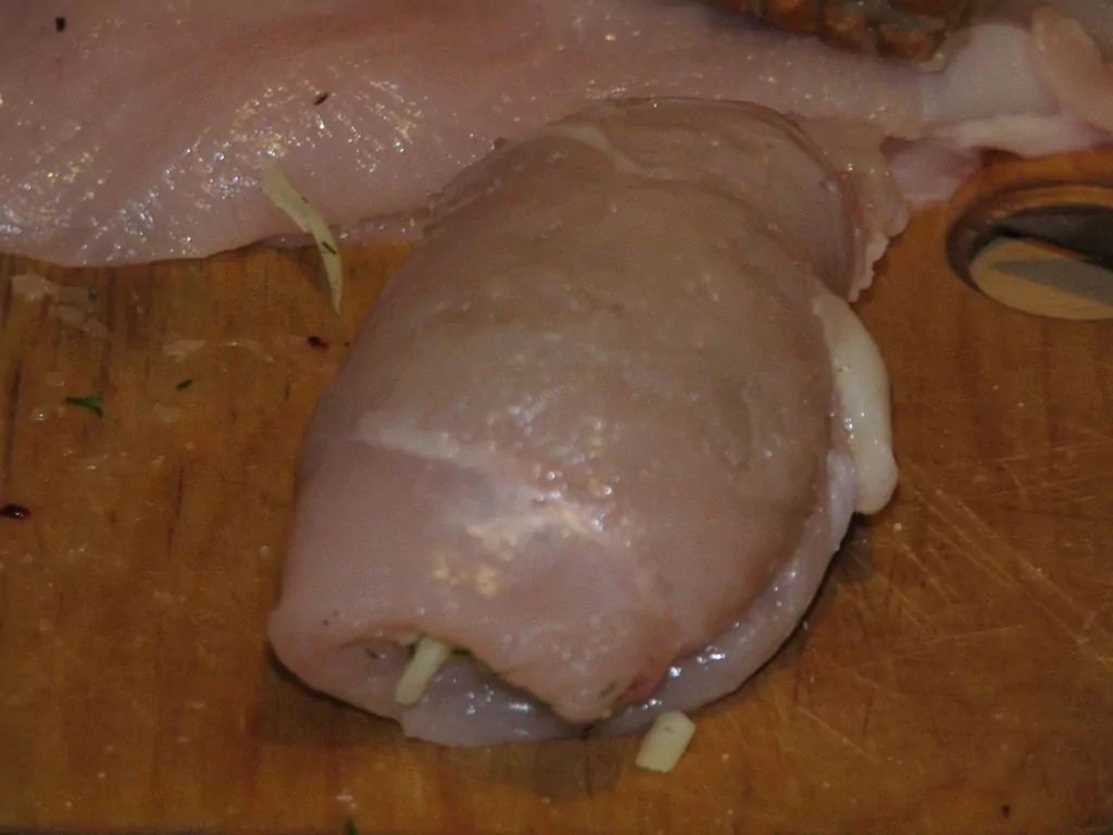 Vistas fileja ar siera-diļļu pildījumu