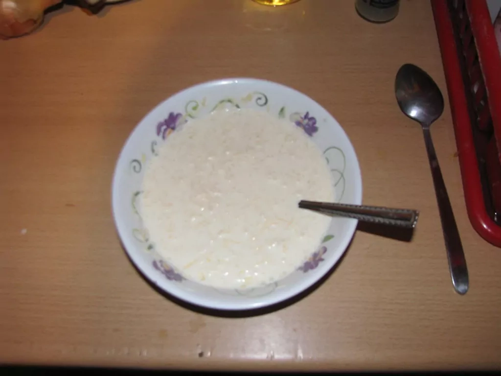 Rīsu sacepums ar dārzeņiem un žāvētu gaļu