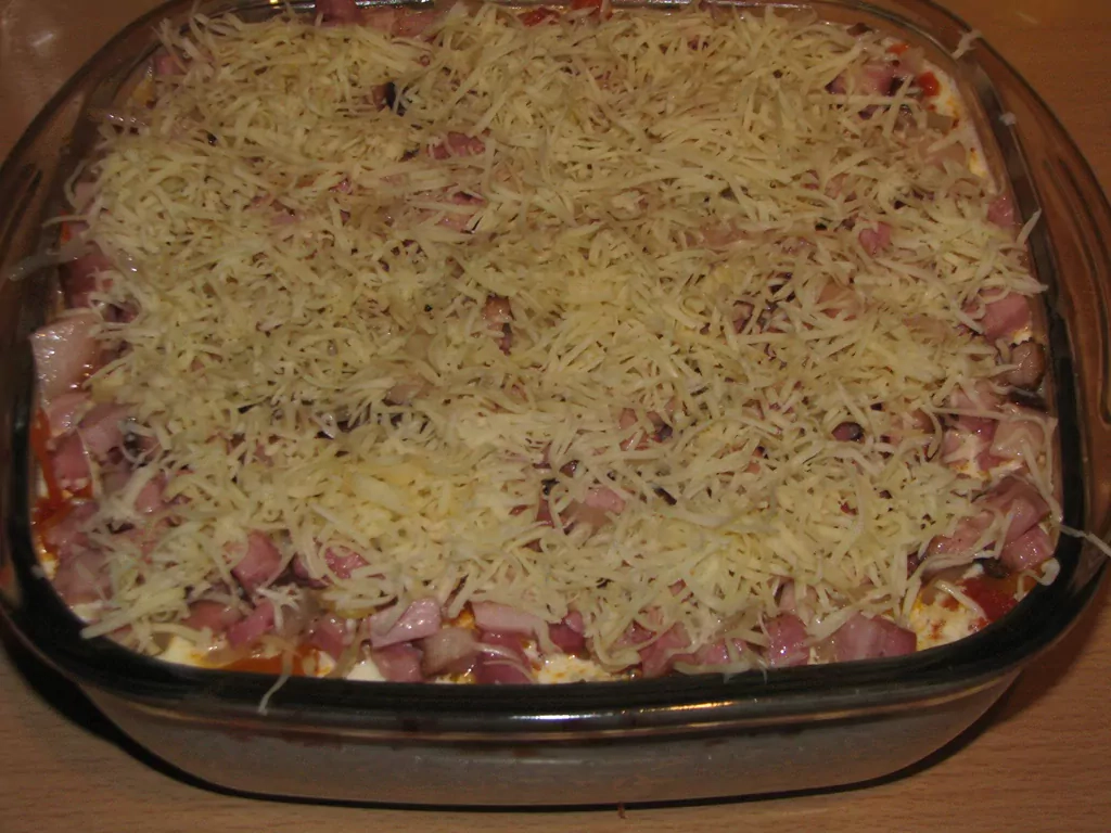 Rīsu sacepums ar dārzeņiem un žāvētu gaļu