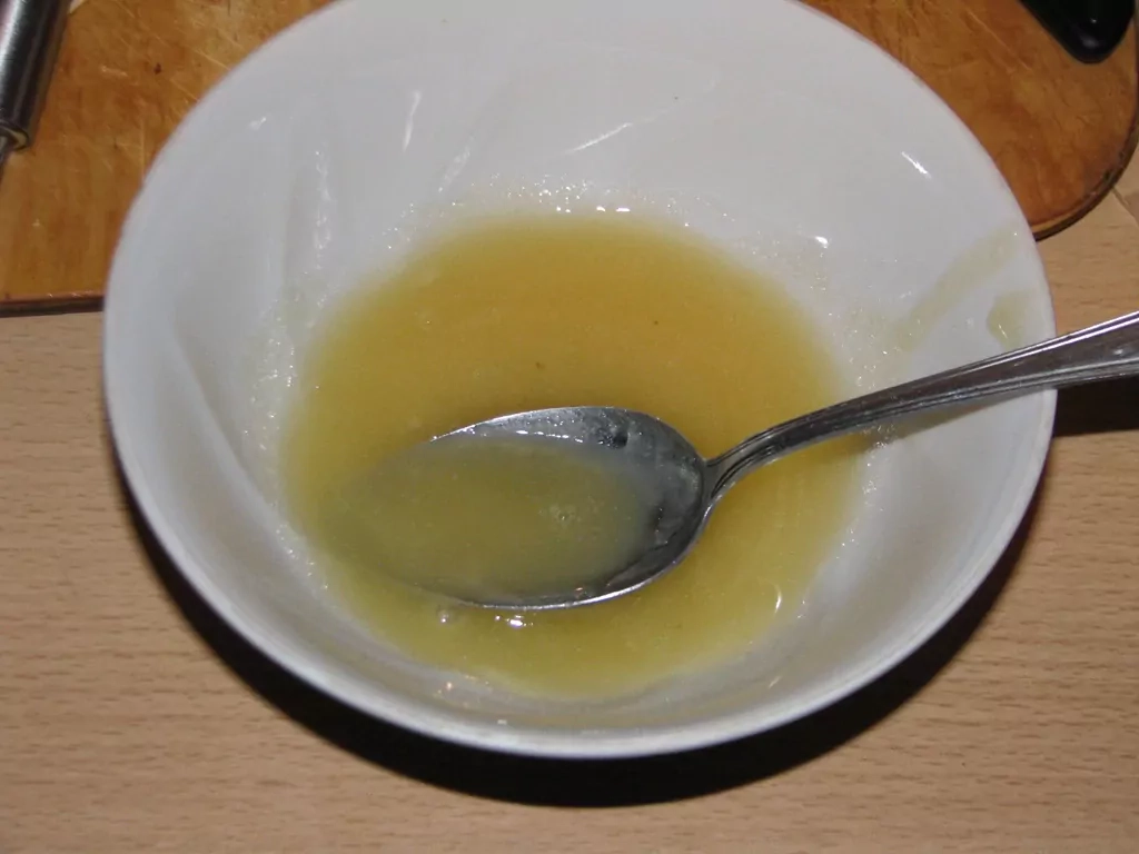 Vistas spārniņi citrona un medus marinādē