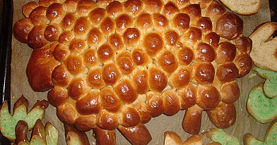 Pyragas - duonelė Velykoms "Avinukas"