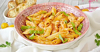 Chicken, Tomato and Cheese Pasta