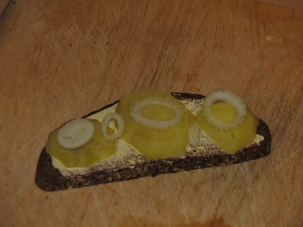 Kartupeļu sviestmaizes