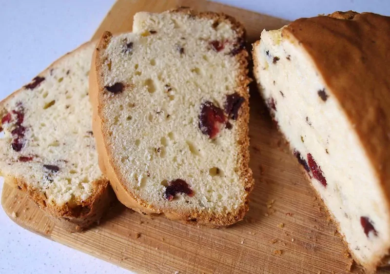 Keksiukai / keksas su džiovintomis spanguolėmis