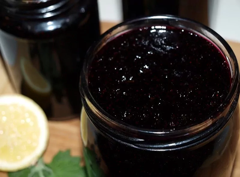 Mėlynių uogienė su mėtomis (atsargos žiemai)