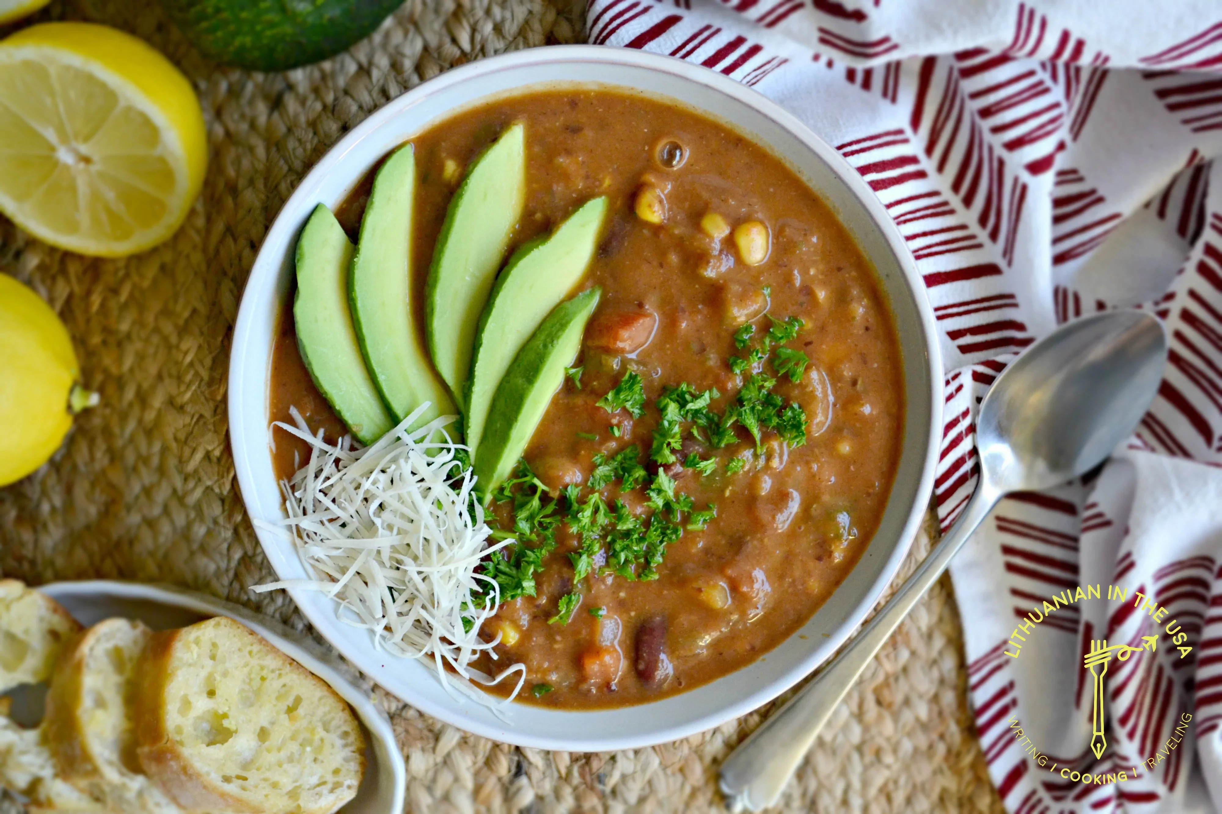 Easy and Delicious Vegetarian Chili