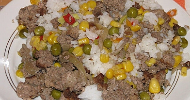 Rīsu sacepums ar malto gaļu un dārzeņiem