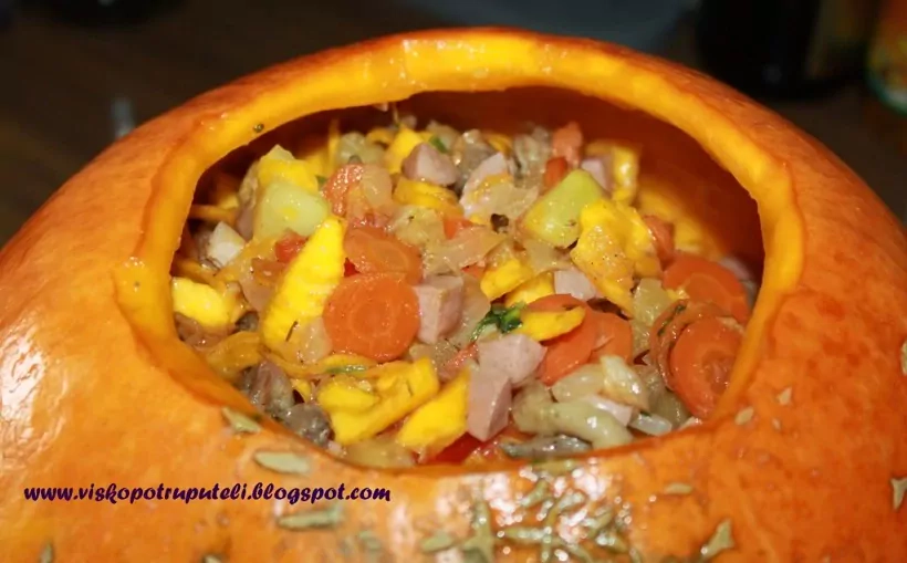 Troškinys su vištiena moliūgo puodynėje