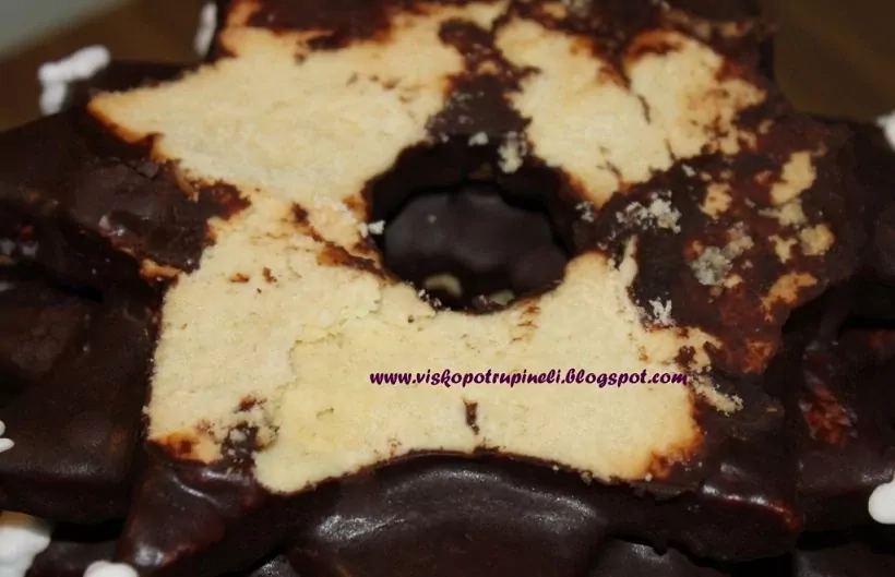 Sausainiai: Lietuviška eglė