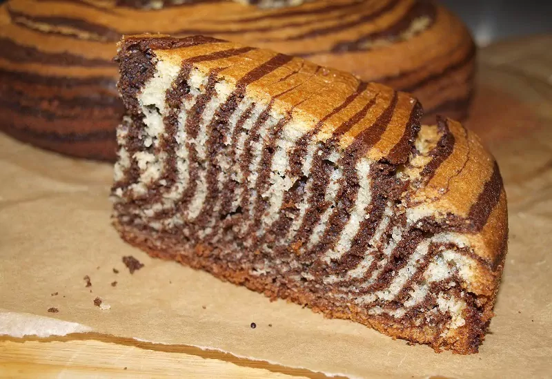 Dryžuotas pyragas - paprastas, bet skanus!