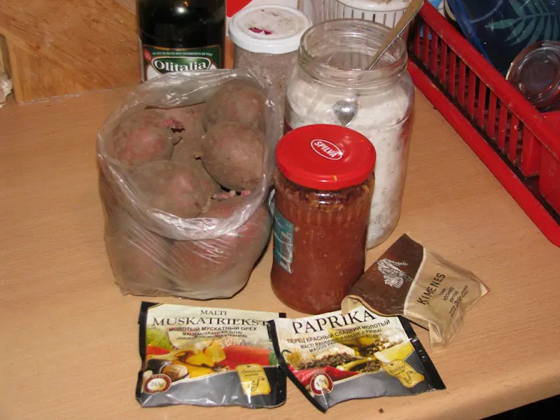 Kartupeļu daiviņas cepeškrāsnī ar ķimenēm