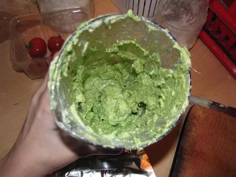 Vistas fileja ar zaļumu sviestu