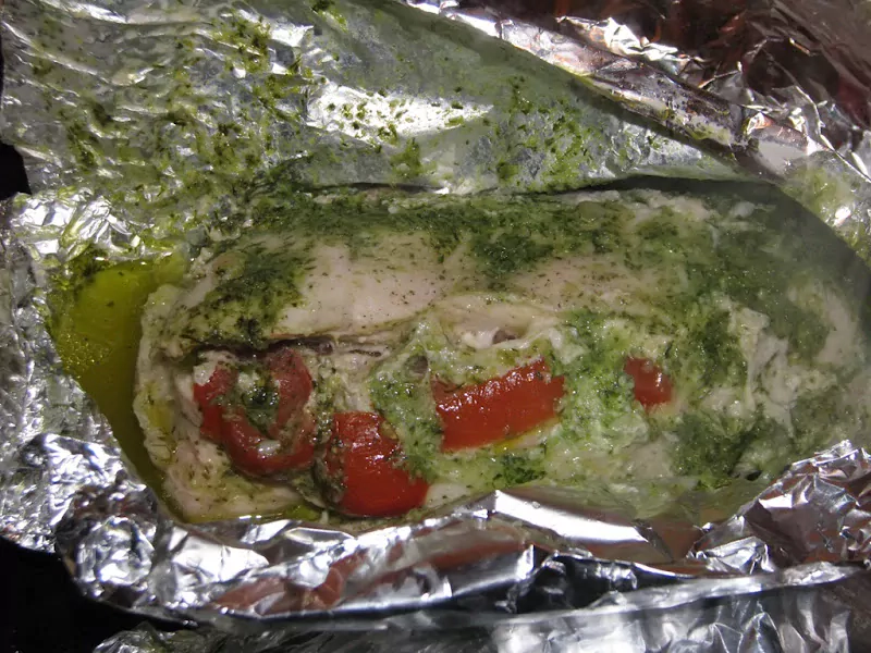 Vistas fileja ar zaļumu sviestu