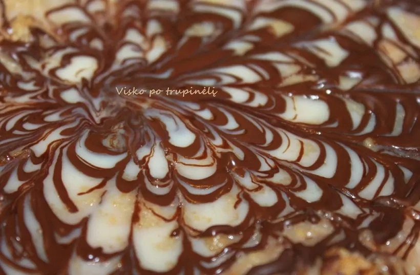 Užpiltas varškės pyragas - labai nuostabaus skonio!