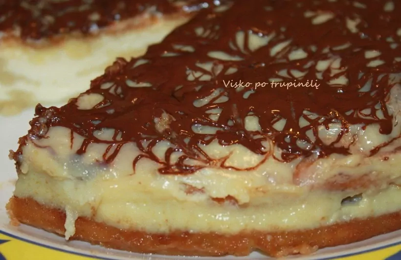 Užpiltas varškės pyragas - labai nuostabaus skonio!