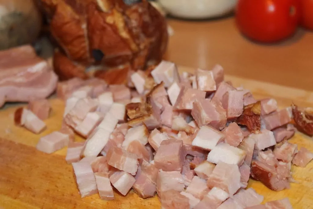 Sātīgie kartupeļu plācenīši ar cūkgaļu