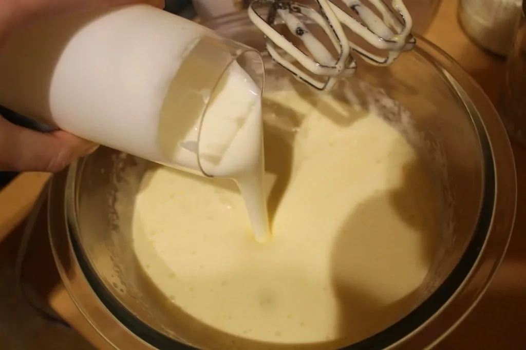 Jogurta mafini ar persikiem