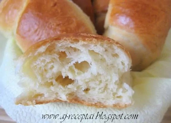 Bandelės - rageliai su sutirštintu pienu