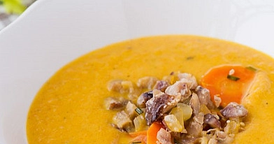 Möhren-Maroni-Suppe mit Rosmarin