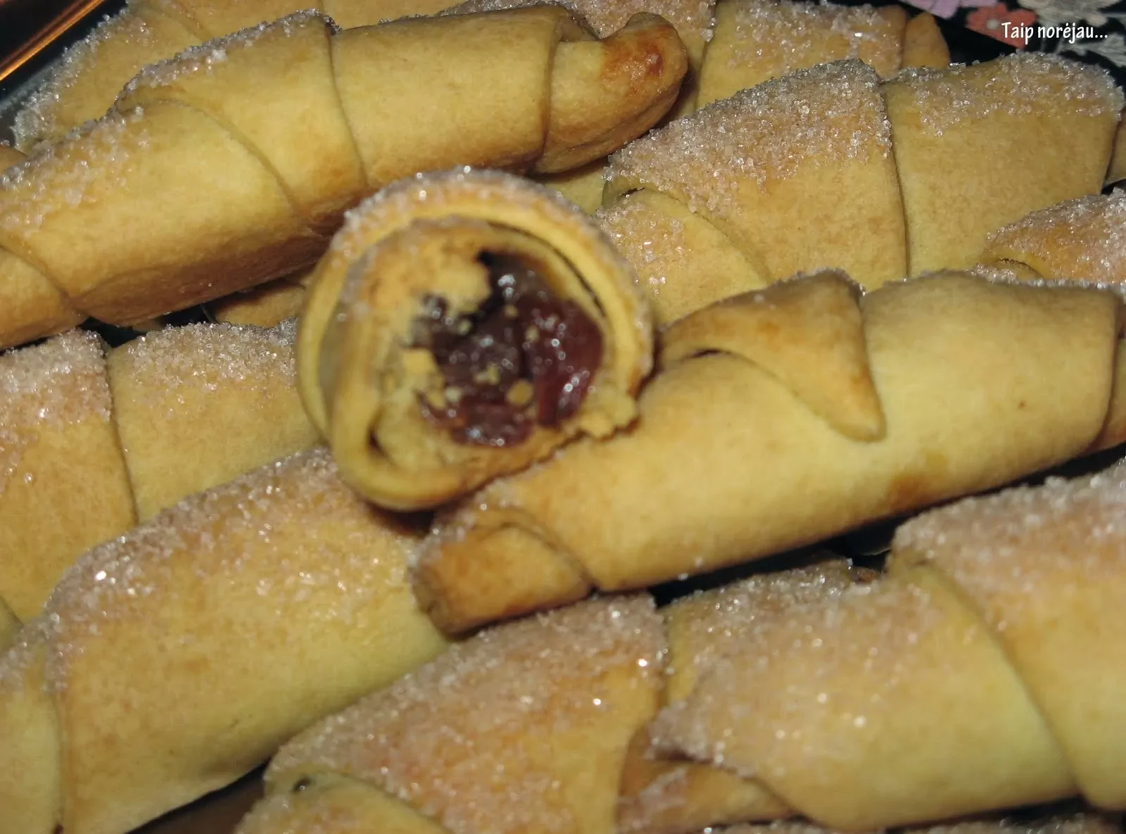 Sausainiai: Rageliai su razinomis