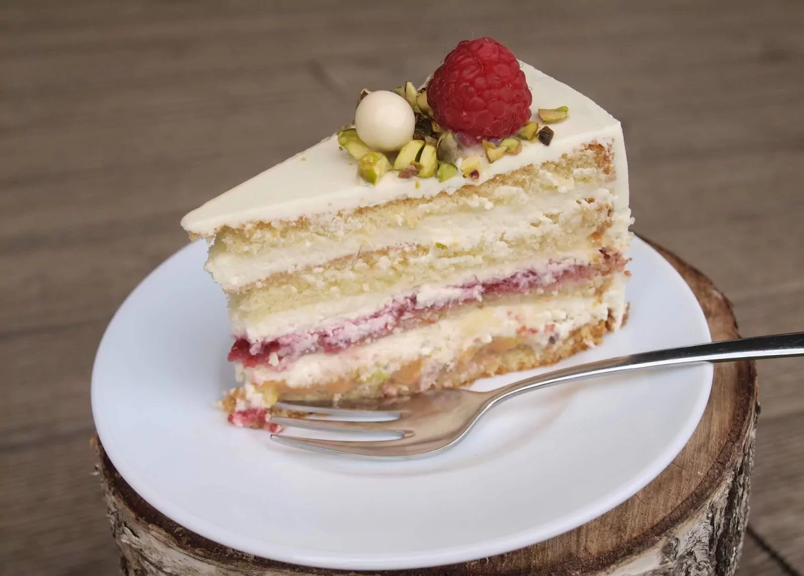 Tortas su avietėmis ir pistacijomis - pagerintas "Vaidos" tortas!