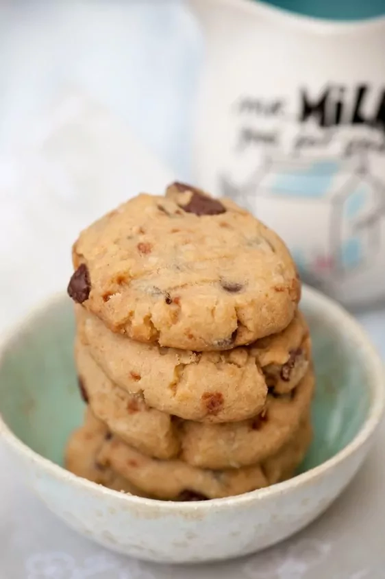 Peanut Butter Chocolate Chip Cookies mit Kokosflocken – vegan