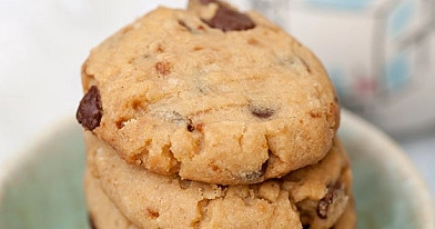 Peanut Butter Chocolate Chip Cookies mit Kokosflocken – vegan