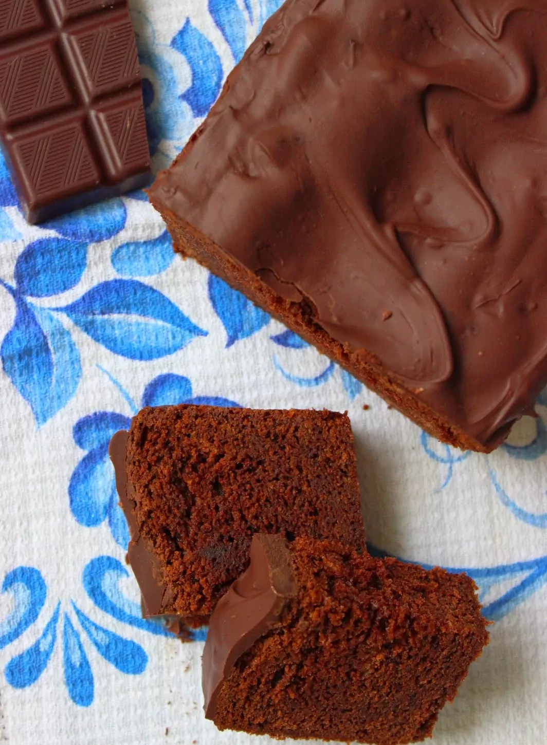 Pats skaniausias šokoladinis pyragas su šokoladiniu glajumi