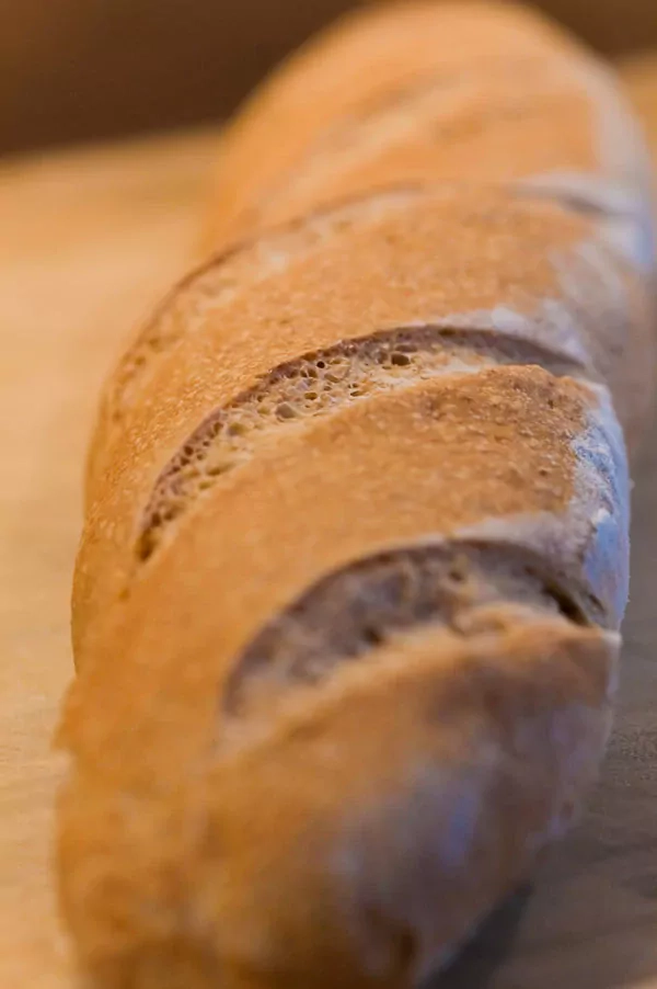 Baguette mit Vorteig und Vollkornanteil