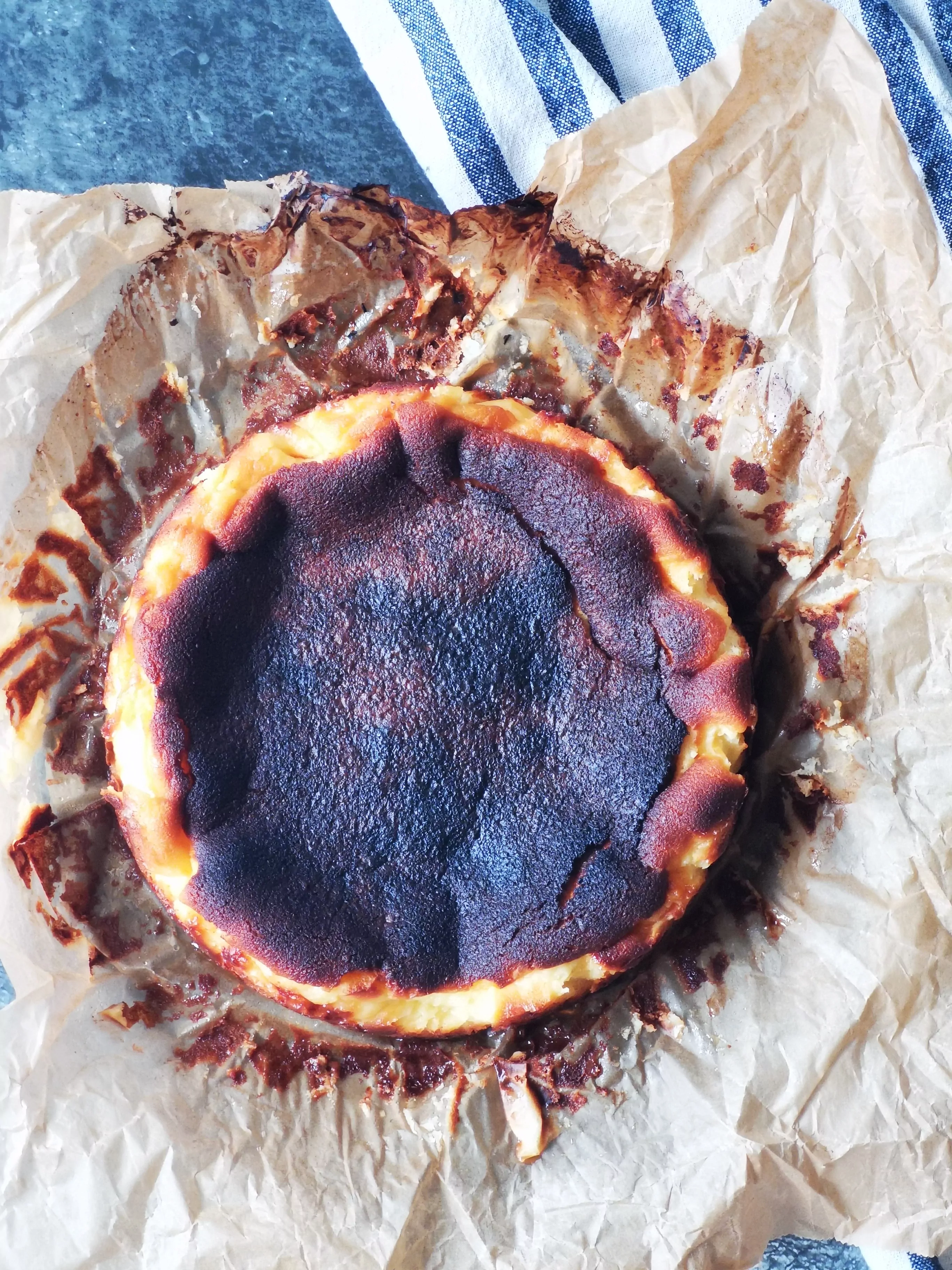 Degintas Baskų sūrio pyragas pagal Beatą