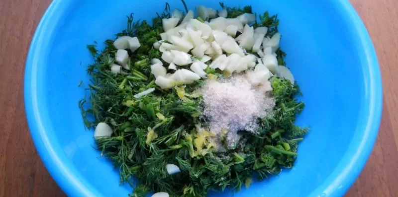 Krapų padažas: dabar mėgstami aromatingi žalumynai prieinami ištisus metus