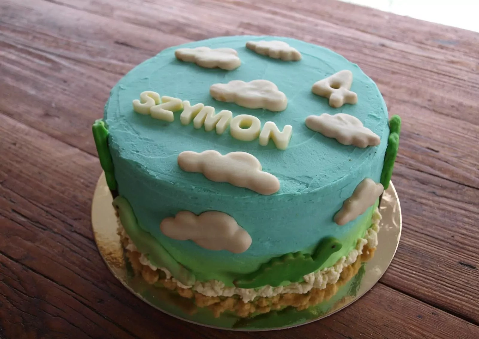 Momofuku kondensuoto pieno tortas - vertas kiekvienos įdėtos minutės jį gaminant! Momofuku kondensuoto pieno tortas - vertas kiekvienos įdėtos minutės jį gaminant!