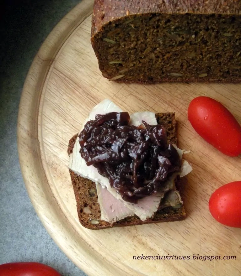 Svogūnų "uogienė" pagal Beatą, prie šaltos mėsos ir sūrio!