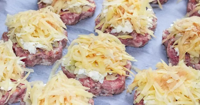 500 g faršo ir žalios bulvės: štai ką aš paruošiu per artimiausius kviestinius pietus