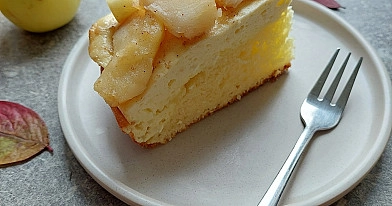 Varškės ir karamelizuotų obuolių pyragas pagal Beatą