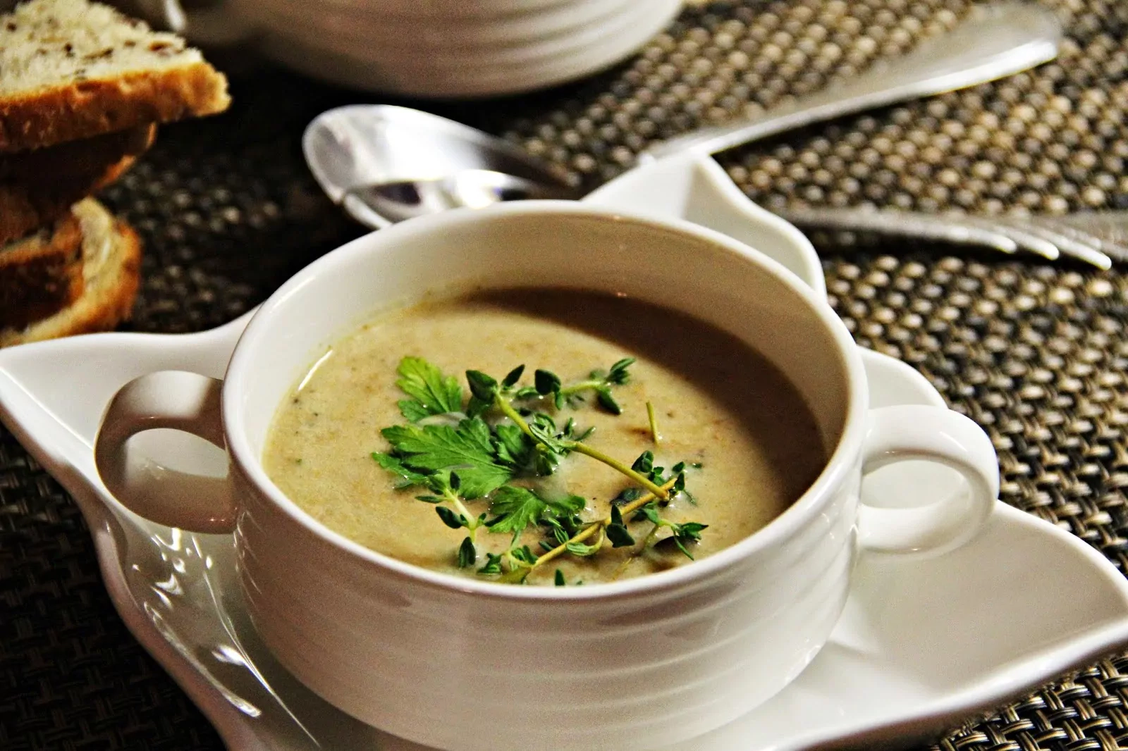 Kreminė voveraičių sriuba