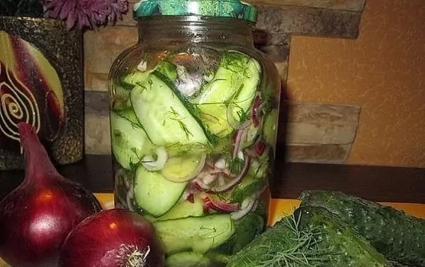 Konservuoti agurkai žiemai: receptas "Palaima". Išbandykite!