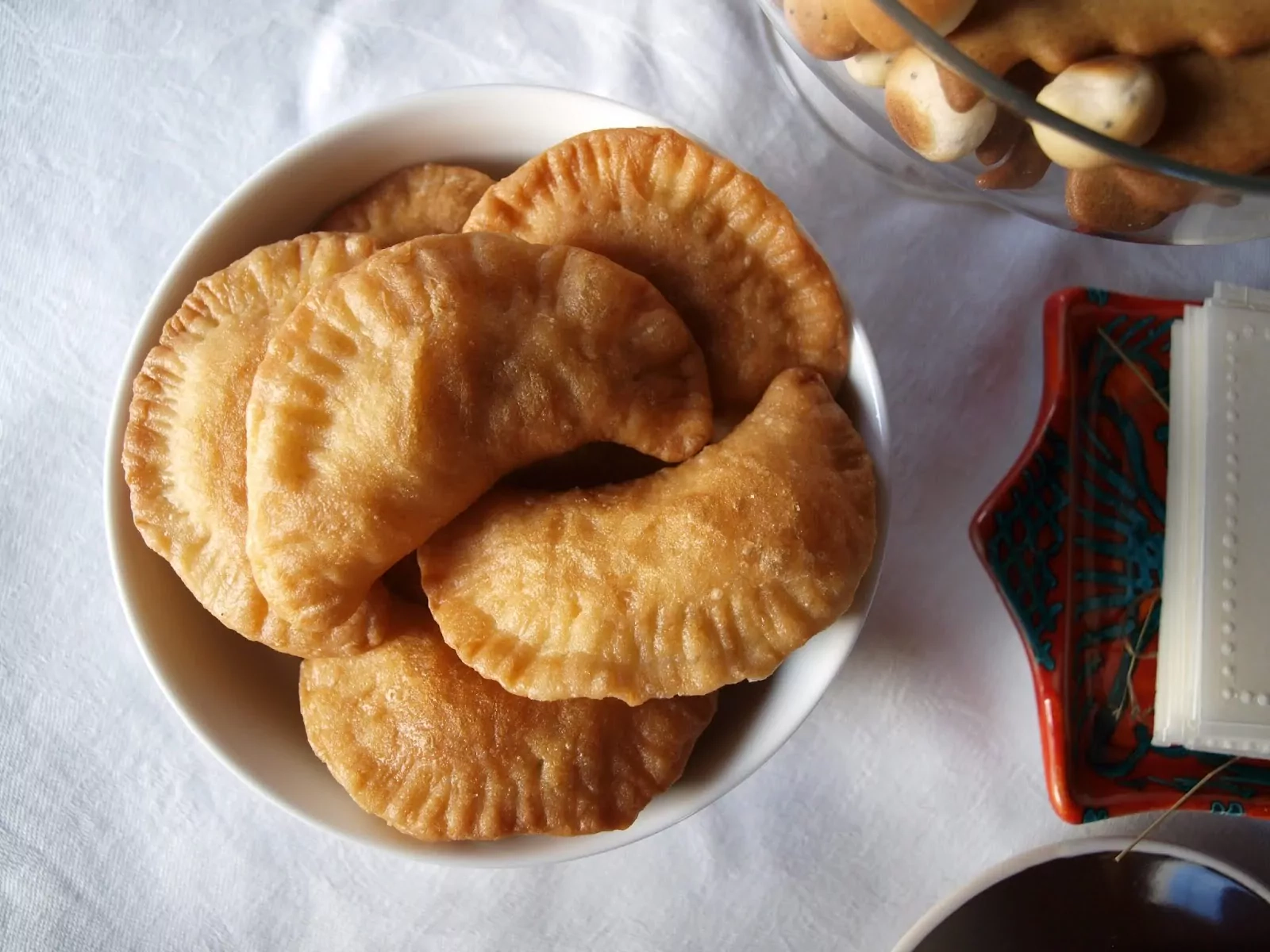 Kūčių pyragėliai su džiovintais grybais