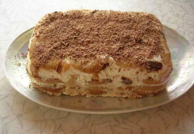 Greitas, nekeptas bananinis tortas su šokoladu