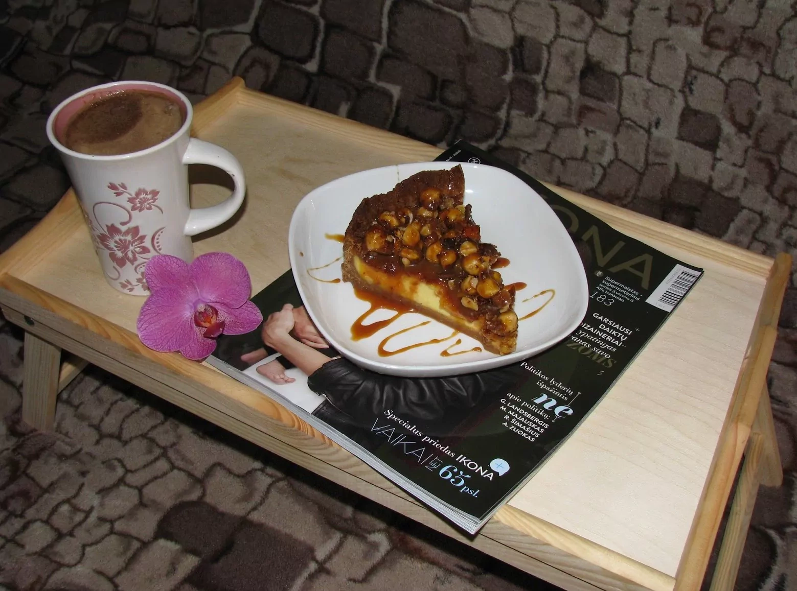 Карамельный чизкейк с орехами