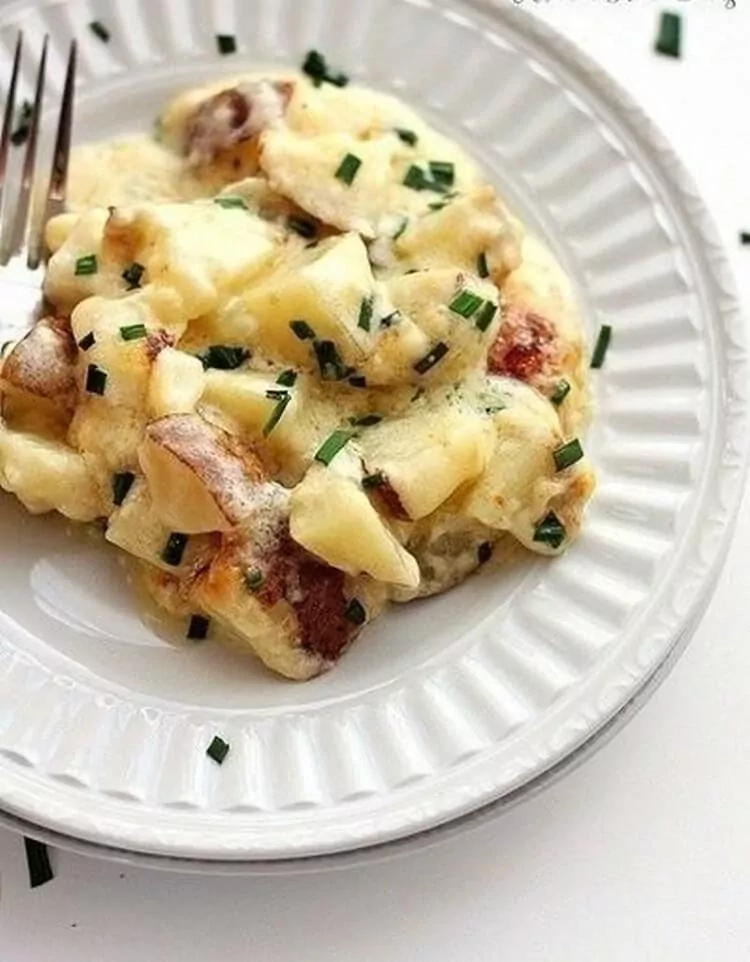 Bulvės su sūriu, keptos orkaitėje. Skanu, sotu ir paprasta!