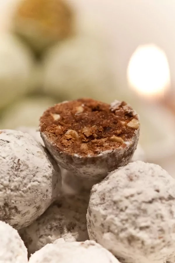 Dalwhinnie-Whisky Kugeln und Matcha-Grüntee Kugeln mit Bergamotte