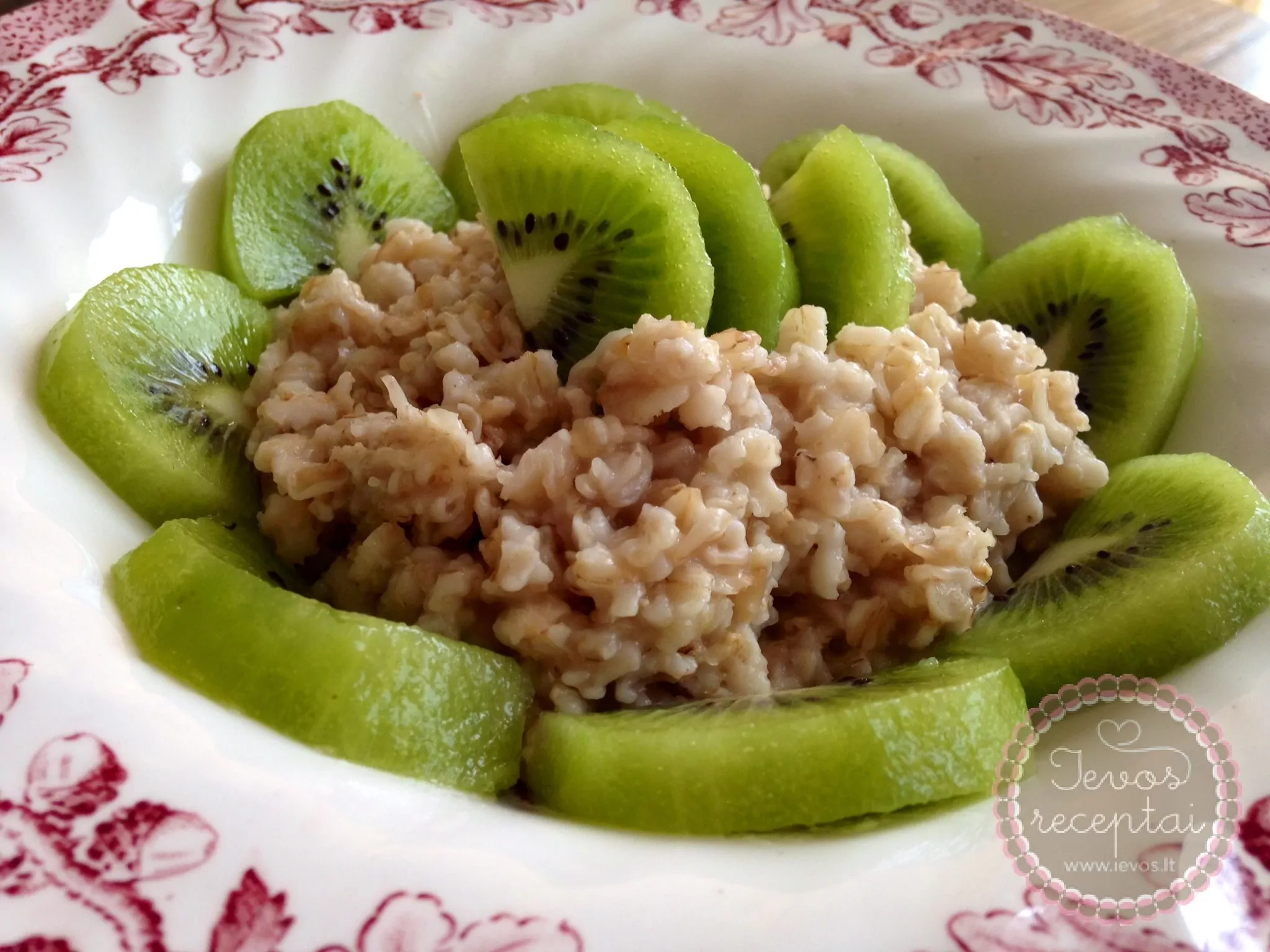 Kivi vaisių nauda sveikatai ir žmogaus organizmui