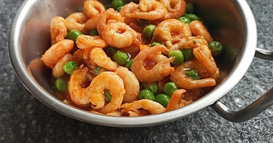 Krevetės saldžiarūgščiame padaže - nuostabus patiekalas, kai norisi palepinti save!