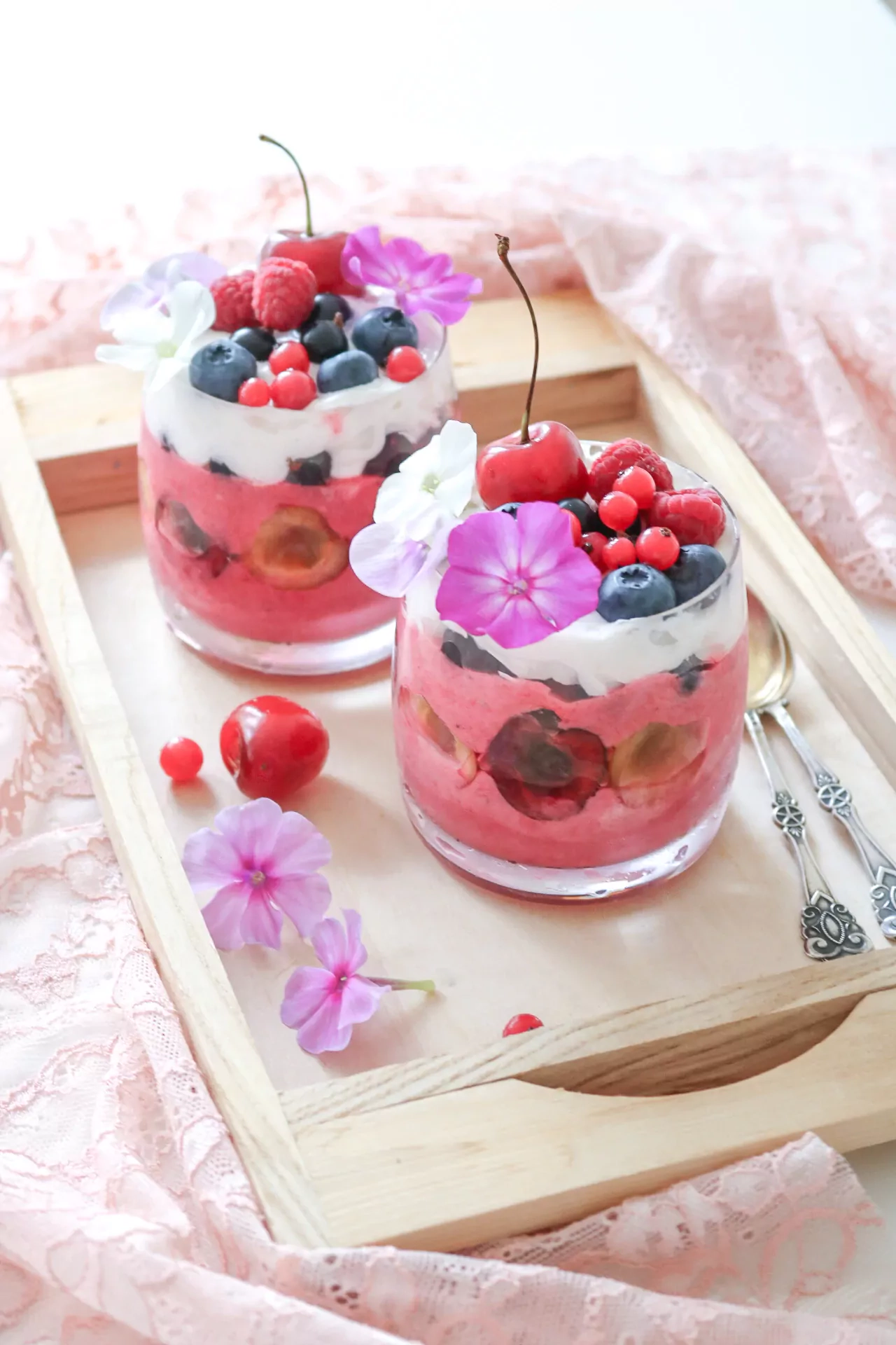 Veganiški ledai "Pagunda" su plakta grietinėle