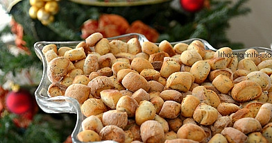 Kūčiukai - Lithuanian Christmas Eve Special Cookies