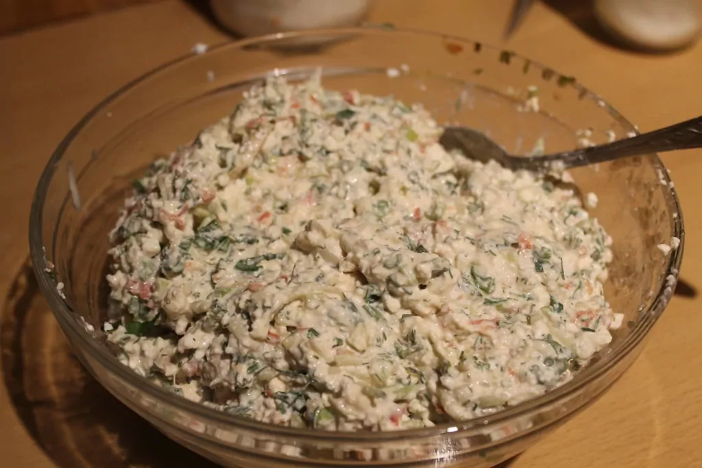 Zaļumu / dārzeņu biezpiens ar skābo krējumu