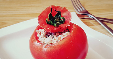 Pomidoras, įdarytas silke ir grikiais - derinys, kuris nustebino!